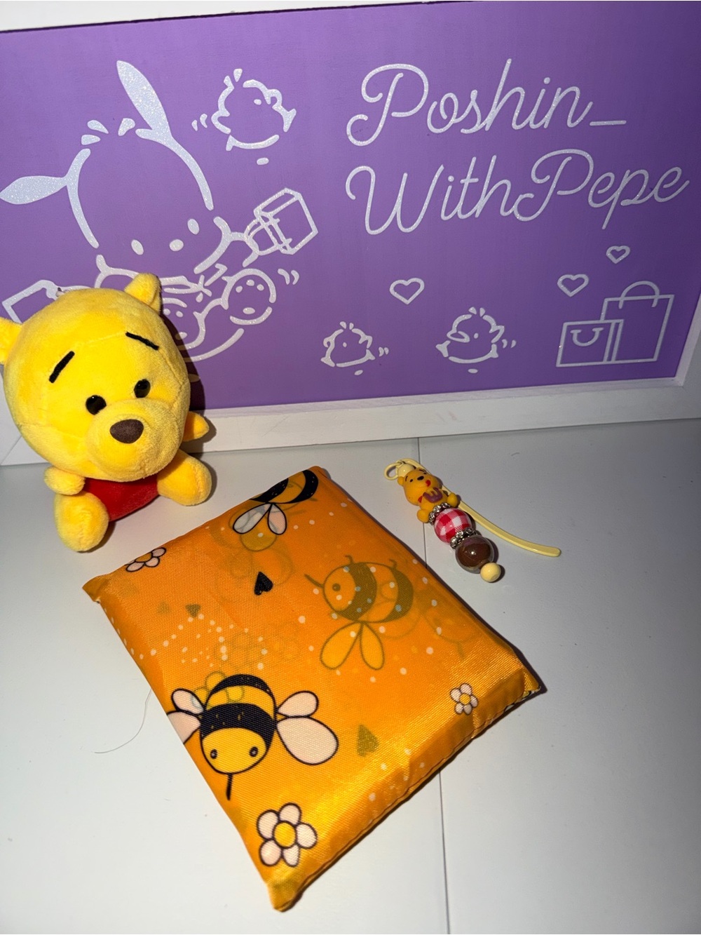 🐝NWOT Bee & Pooh bundle: Plush Winnie the Pooh, Bee shopping bag & Pooh bookmark